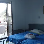 Koronis Otel 2*